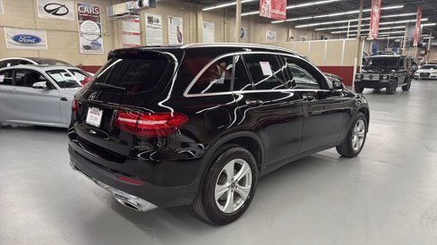 Used 2018 Mercedes-Benz GLC 300 w/ Premium Package image 6
