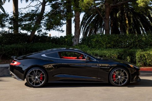Used 2014 Aston Martin Vanquish Coupe image 27