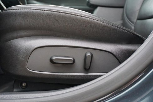 Used 2017 Chevrolet Cruze Premier image 20