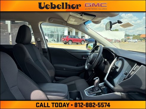 Used 2020 Subaru Outback Premium image 2