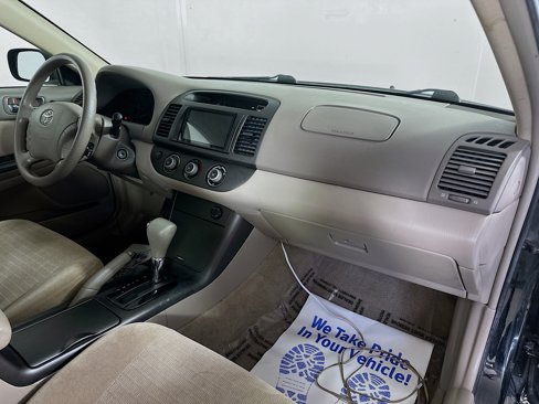 Used 2006 Toyota Camry LE image 25