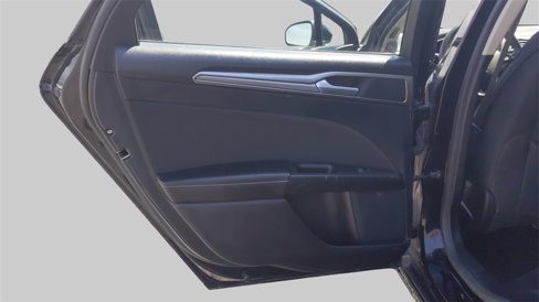 Used 2019 Ford Fusion SE image 29