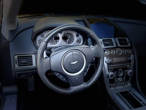 Used 2013 Aston Martin V8 Vantage Roadster image 40