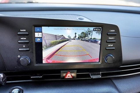 Certified 2025 Hyundai Elantra Sport image 25