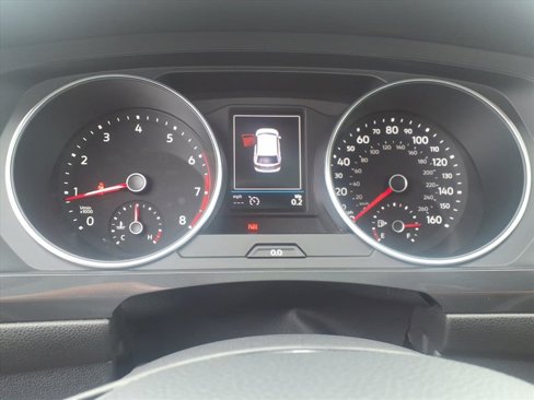 Used 2019 Volkswagen Tiguan SE image 21