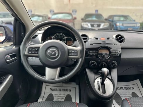 Used 2013 MAZDA MAZDA2 Touring image 33