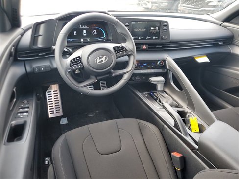 New 2025 Hyundai Elantra Sport image 10