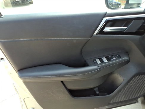 Used 2022 Mitsubishi Outlander SE image 18