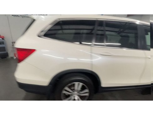 Used 2018 Honda Pilot EX image 9