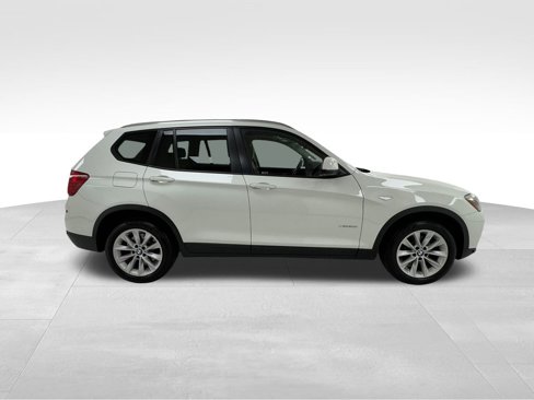 Used 2017 BMW X3 xDrive28i image 8