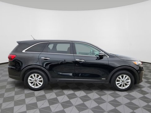 Used 2019 Kia Sorento LX image 6