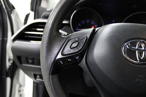 Used 2020 Toyota C-HR LE image 12
