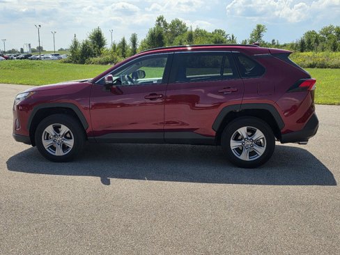 Used 2023 Toyota RAV4 XLE image 9