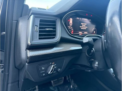 Used 2018 Audi SQ5 Premium Plus w/ Navigation Package image 13