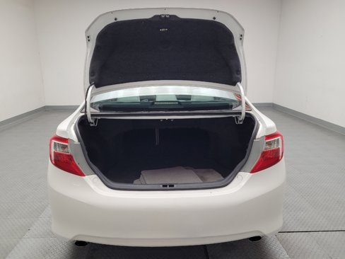 Used 2014 Toyota Camry XLE image 29
