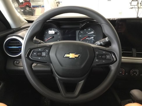 New 2025 Chevrolet Trax LS w/ LS Convenience Package image 27