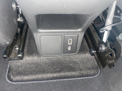 Used 2024 Buick Encore GX Sport Touring image 12
