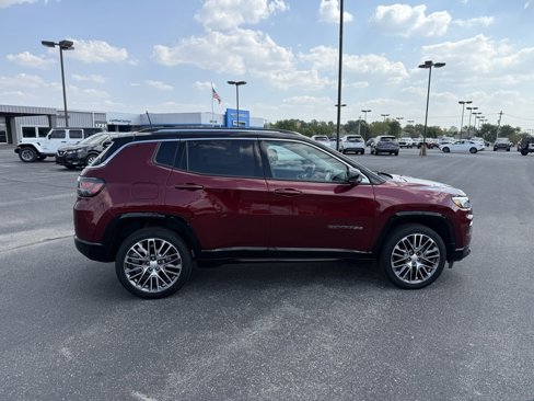 Used 2022 Jeep Compass Limited w/ Elite Group image 3