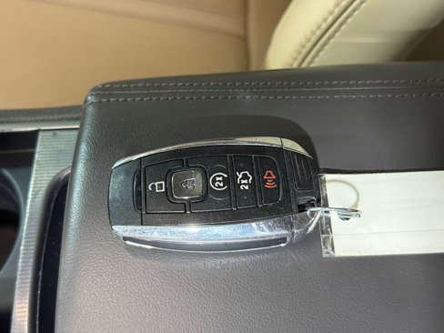 Used 2017 Lincoln MKZ Select w/ Select Plus Package image 28