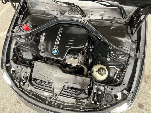Used 2016 BMW 320i Sedan image 12