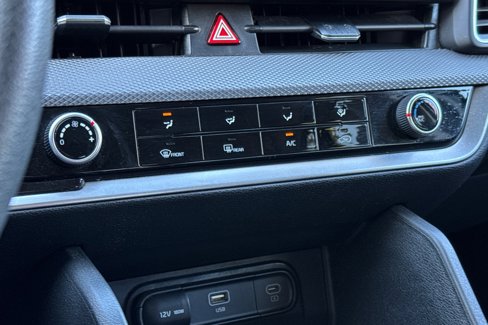 Used 2023 Kia Sportage LX image 23