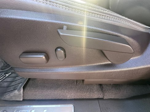 Certified 2021 GMC Canyon Denali image 10