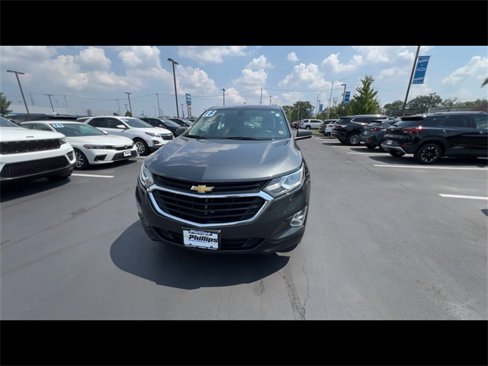Used 2018 Chevrolet Equinox LS image 3