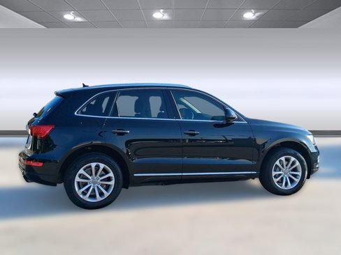 Used 2016 Audi Q5 2.0T Premium Plus w/ Technology Package image 21