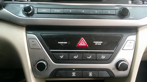 Used 2017 Hyundai Elantra SE image 21
