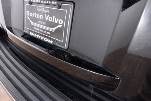Used 2011 Chevrolet Suburban LTZ image 95