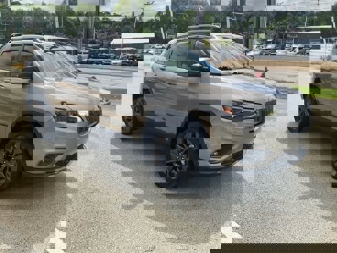 Used 2021 Jeep Cherokee Latitude Lux 80th Anniv w/ Quick Order Package 26U 80TH image 3