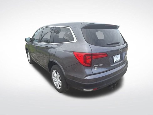 Used 2016 Honda Pilot LX image 3