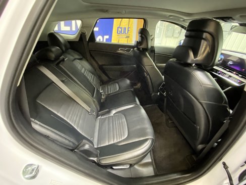 Used 2024 Kia Sportage SX image 28
