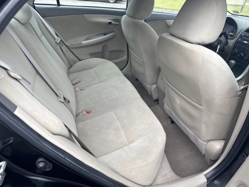 Used 2010 Toyota Corolla LE image 17