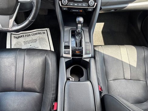 Used 2018 Honda Civic Touring image 21
