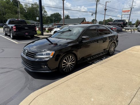 Used 2016 Volkswagen Jetta Sport image 3
