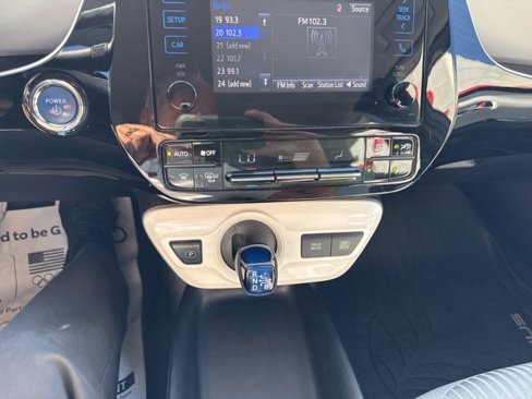Used 2017 Toyota Prius Two image 17