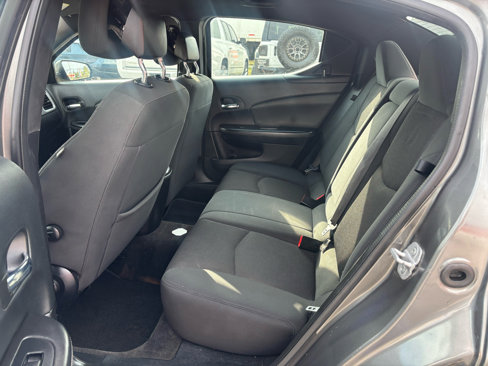 Used 2012 Dodge Avenger SE image 14