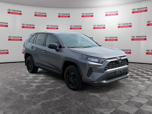 Certified 2022 Toyota RAV4 LE image 7
