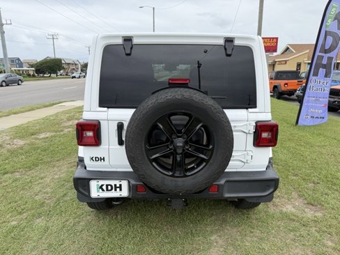 Certified 2021 Jeep Wrangler Unlimited Sahara image 6