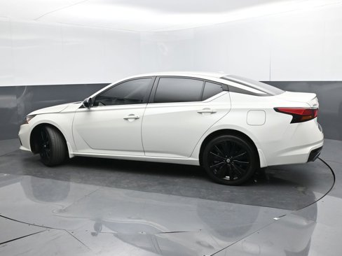 Used 2022 Nissan Altima 2.5 SR image 3