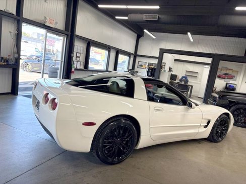 Used 2002 Chevrolet Corvette Coupe image 15