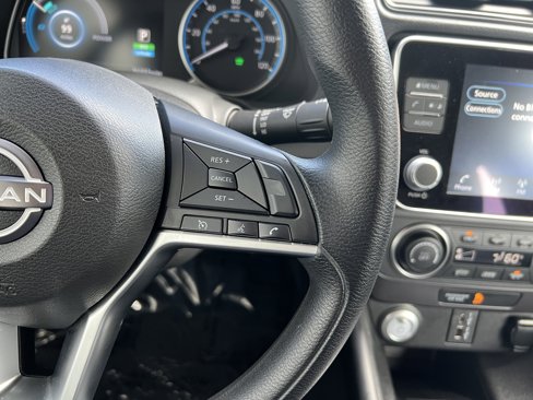 Used 2023 Nissan Leaf S image 27