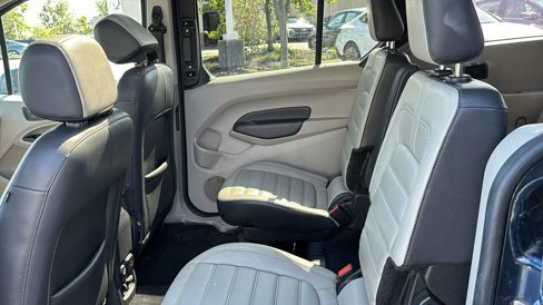 Used 2019 Ford Transit Connect Titanium w/ Titanium Premium Package image 27