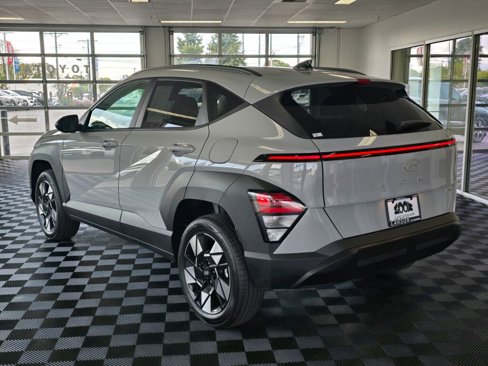 Used 2025 Hyundai Kona SEL image 6