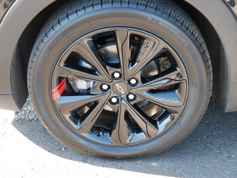 Used 2023 Chevrolet Bolt EUV LT w/ Convenience Package image 15