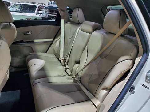 Used 2015 Toyota Venza XLE image 23