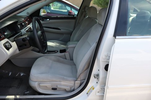 Used 2008 Chevrolet Impala LS image 19