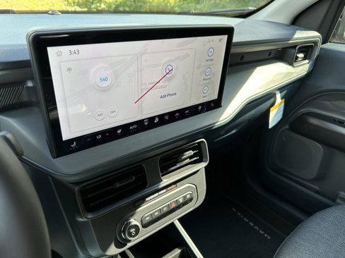 New 2025 Ford Maverick XLT image 17