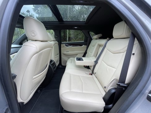 Used 2019 Cadillac XT5 Premium Luxury w/ Driver Assist Package image 23